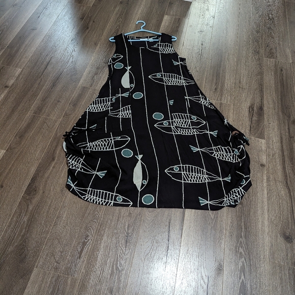 - Vasna Lagenlook dress. Gauze like rayon material. size Medium. Fish patt… - Picture 10 of 10
